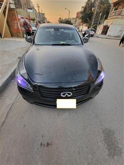 ئينفنتي M